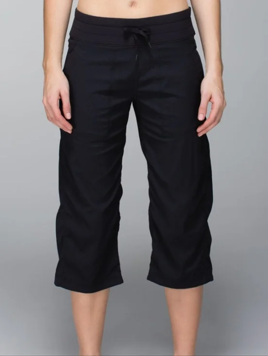 Lululemon Studio Crop Size 6 - Picture 2 of 11